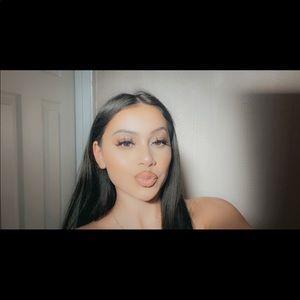 Meet your Posher, Leslie